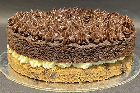 Cookie Cream Chocolate Cake