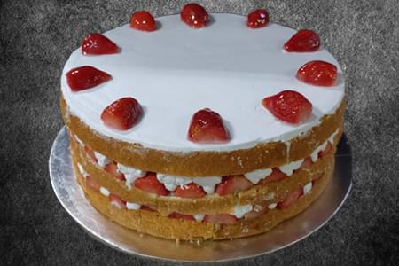 Strawberry Cream Cake