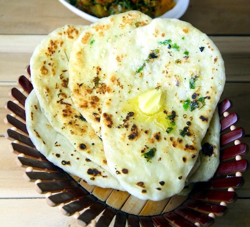 Butter Naan (2 Pcs)