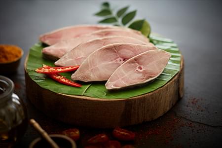 Black Pomfret Steak/Round Slice - With Bone