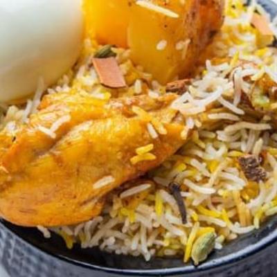 Mezban- E- Murg Biryani (Kolkata Style)