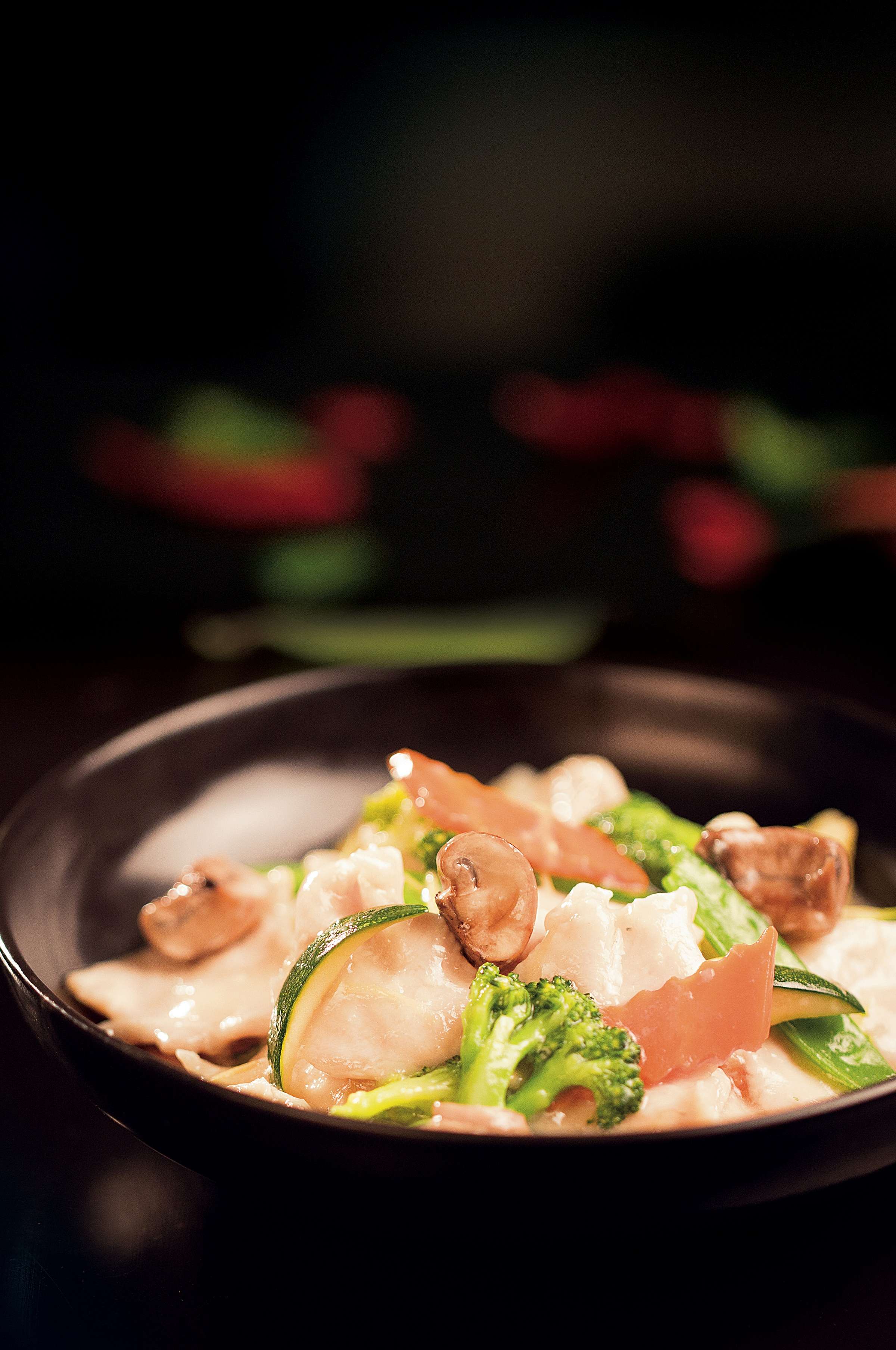 Asian results in Lake Market Area, Kolkata magicpin September, 2022