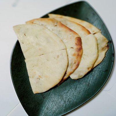 Bhuna Pyaz Ka Kulcha