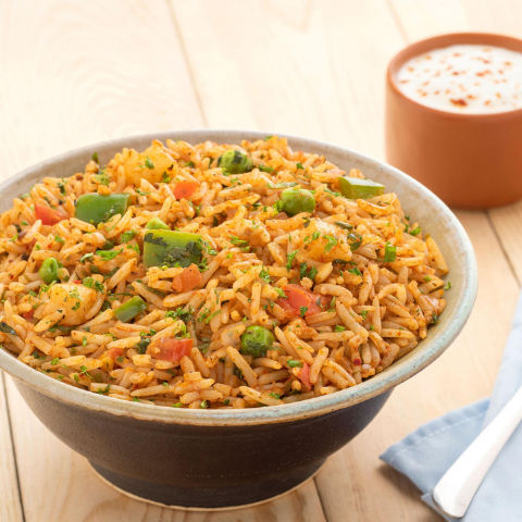 Mumbai Tawa Pulao With Raita