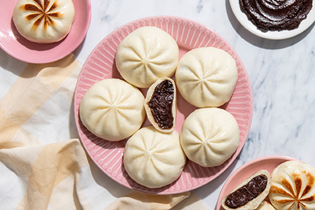 Chocolate Crunch Bao Buns (2 Pcs)