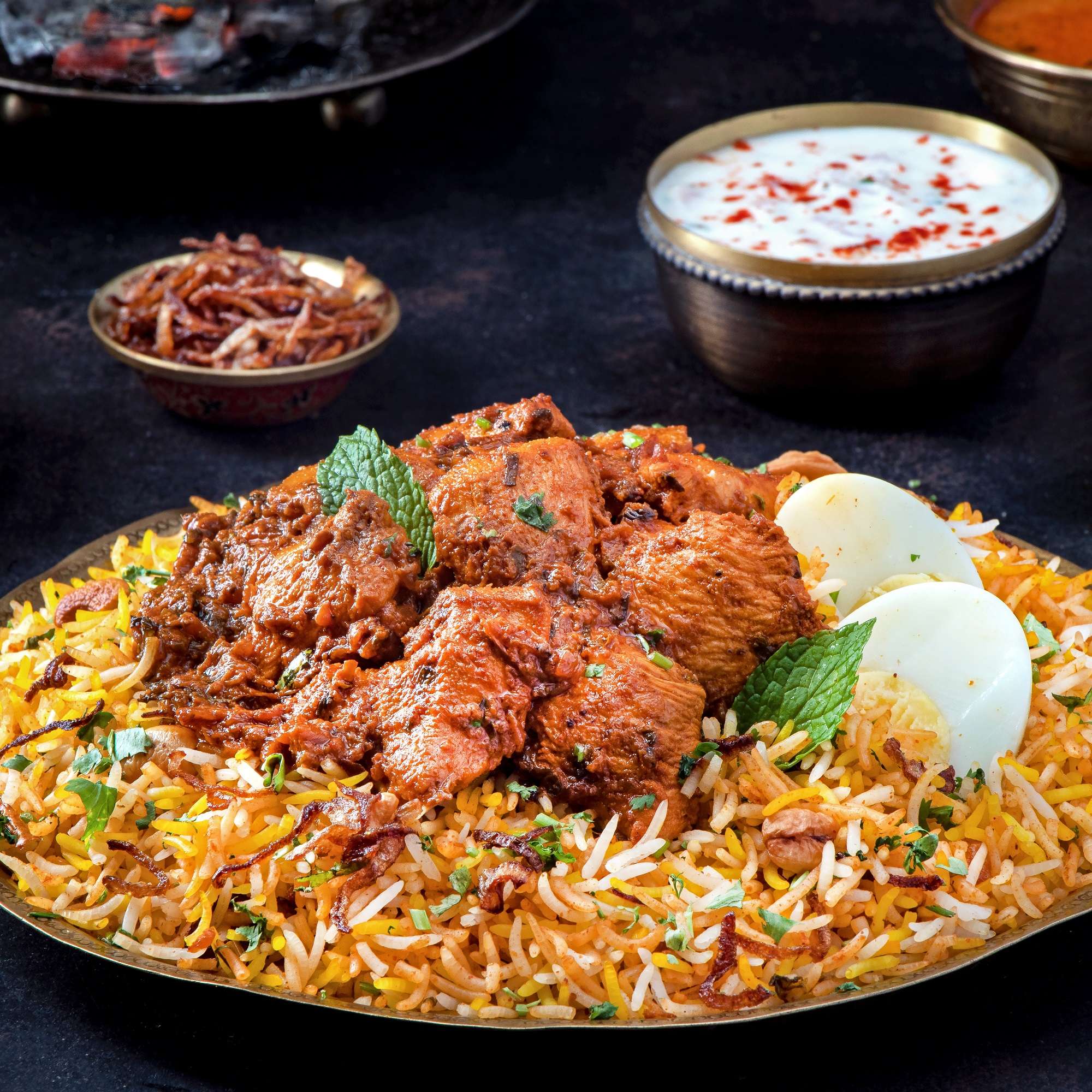 Special boneless chicken dum family bucket biryani