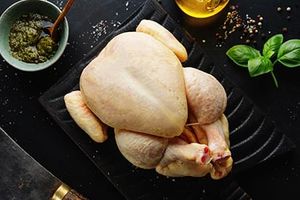 FRENCH FARM CORN FEED CHICKEN (WHOLE)