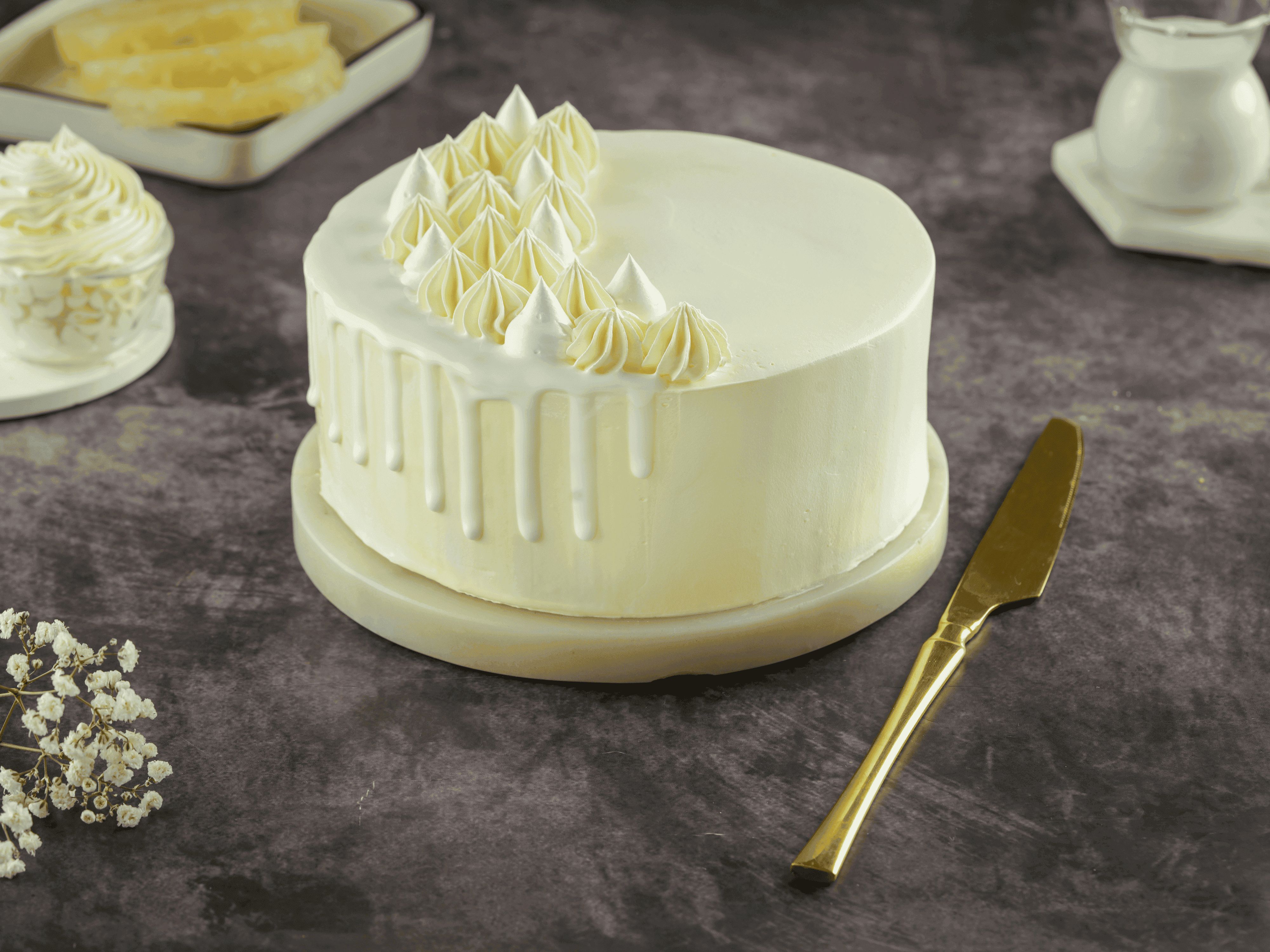 Fresh pineapple cake