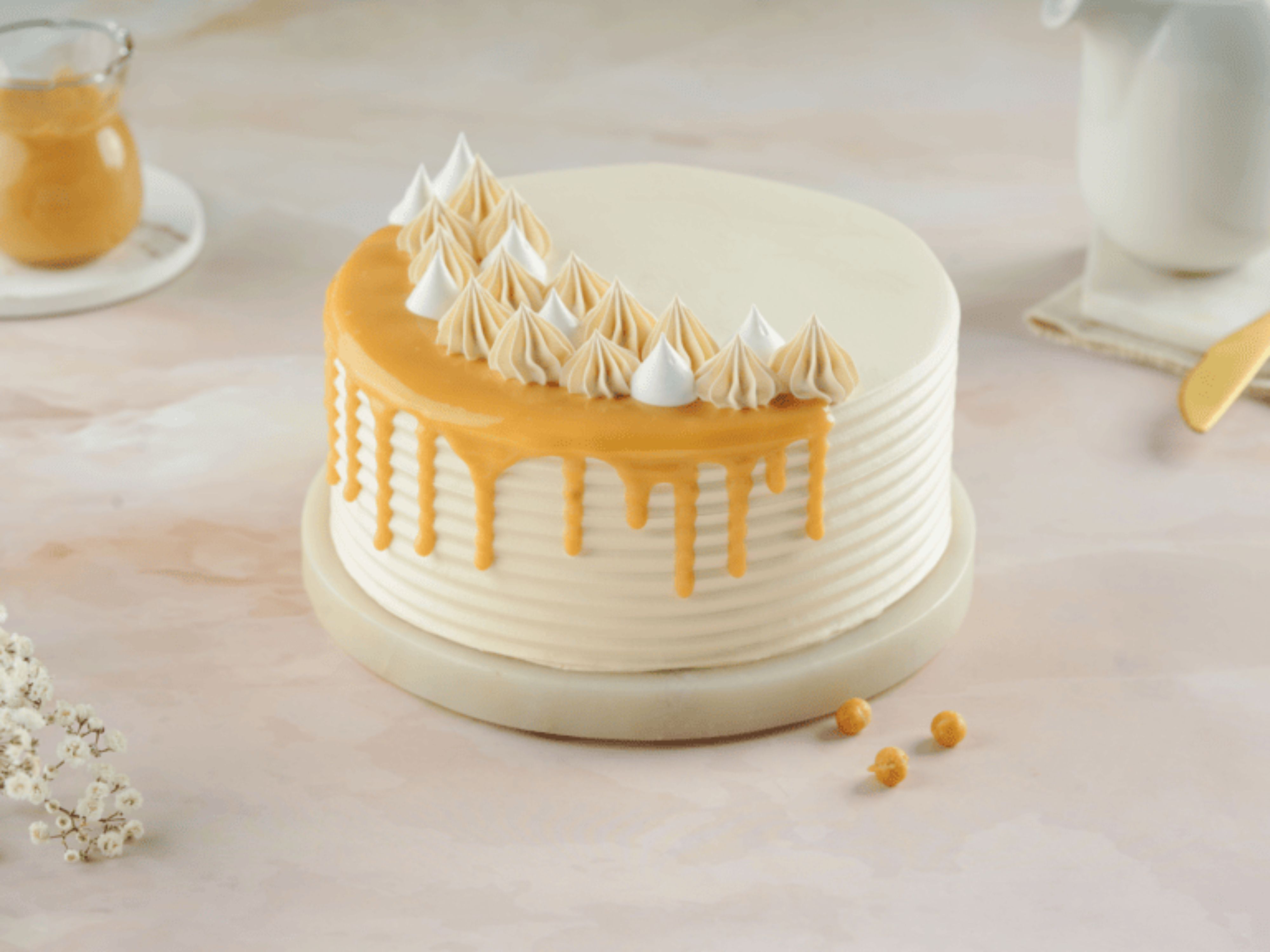 Classic butterscotch eggless cake