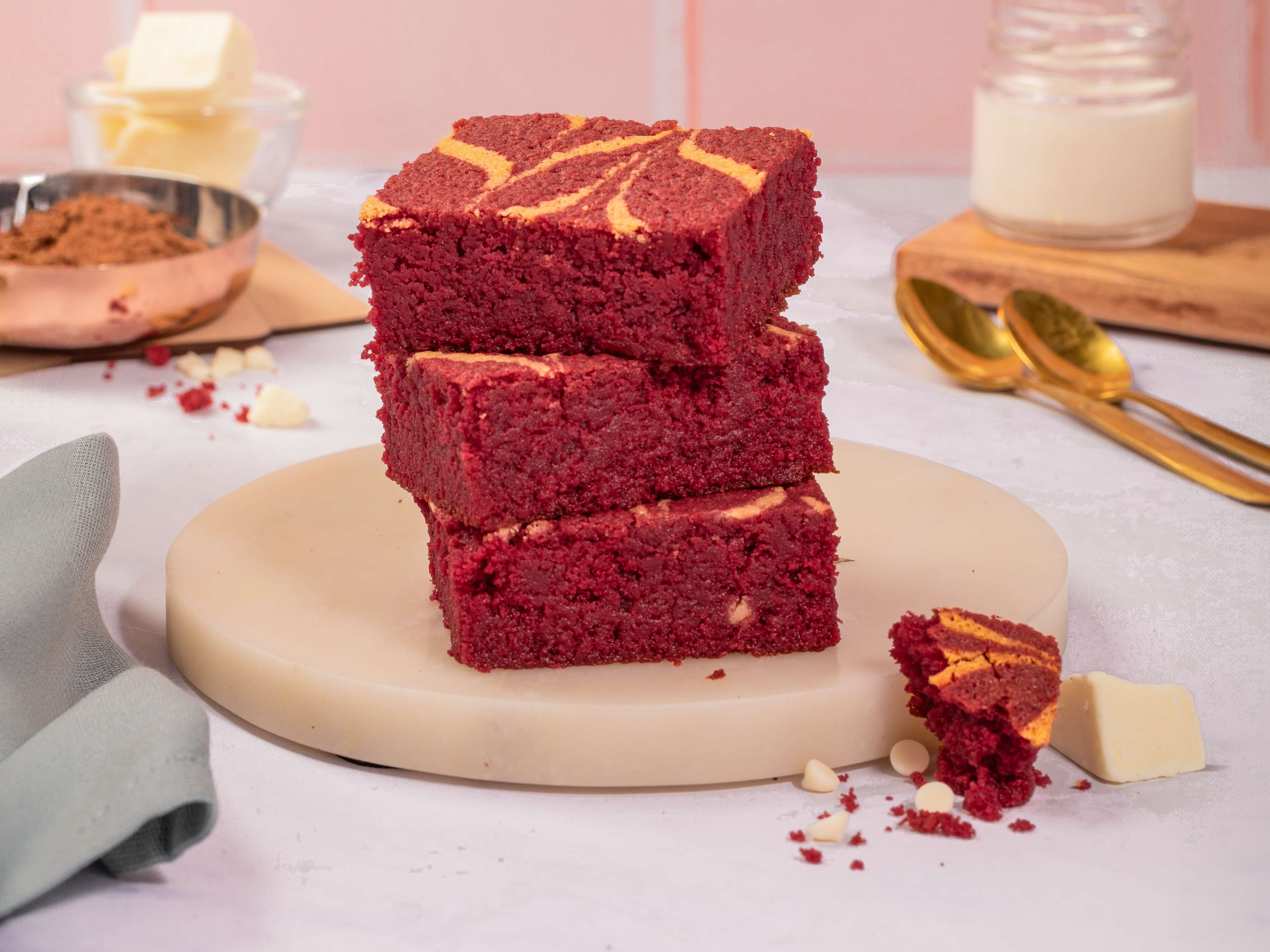 Red velvet brownie - 1pc