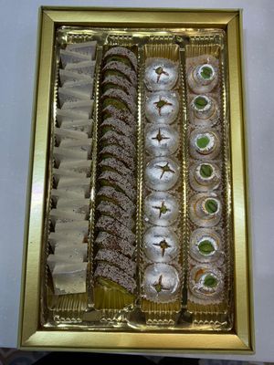 KAJU NAZRAANA BOX