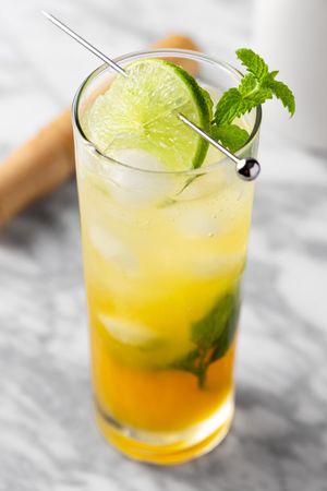 Passion fruit mojito