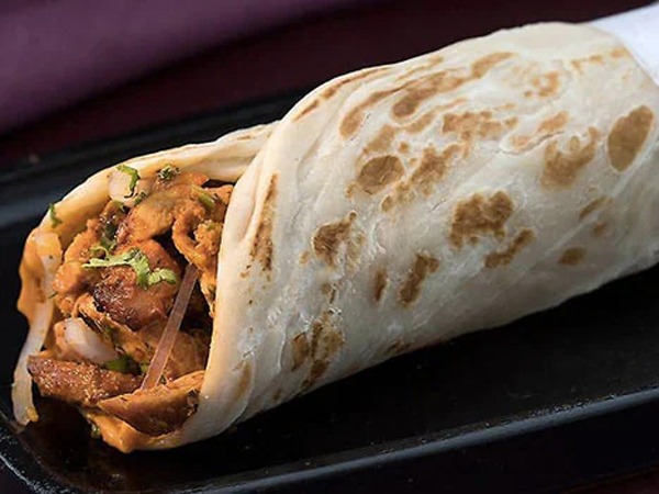 Chicken tikka roll