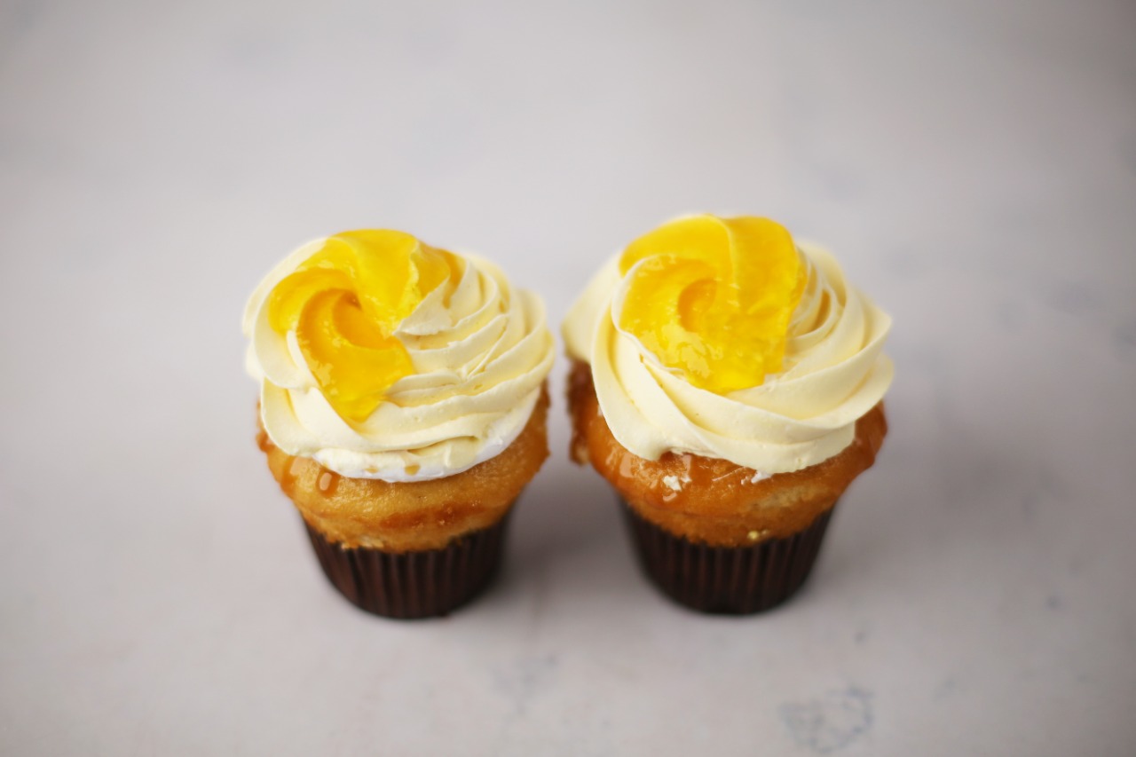 Mango cupcakes