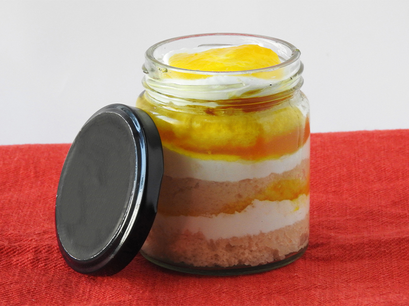 Mango jar cake
