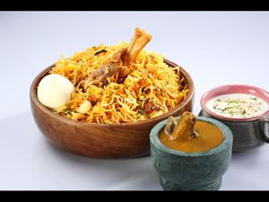 Lucknowi Mutton Biryani