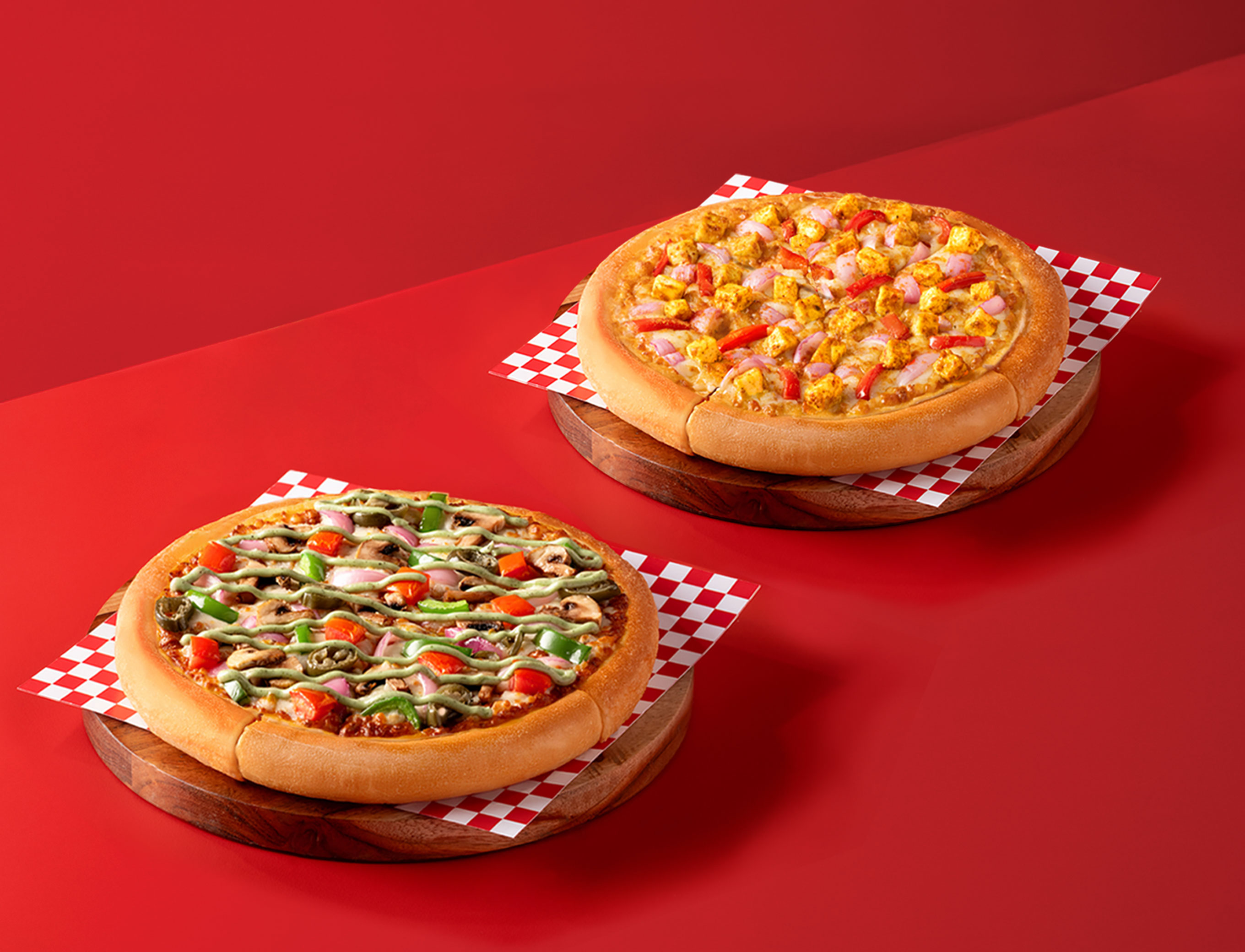 1 Ultimate Tandoori Veggie PER Pizza + 1 Mazedar Makhni Paneer PER