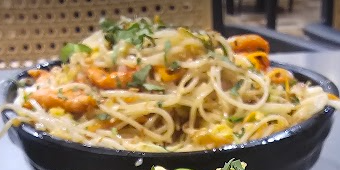 Butter Garlic Chicken Noodles