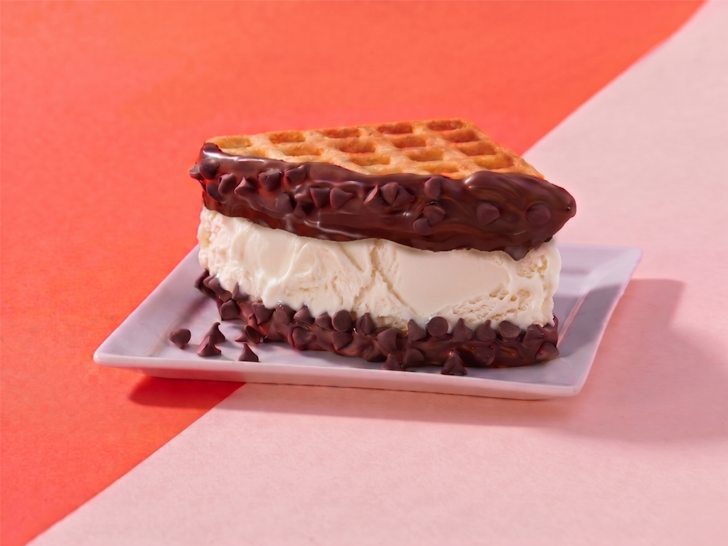 Classic Chocochip Waffle With Ice Cream