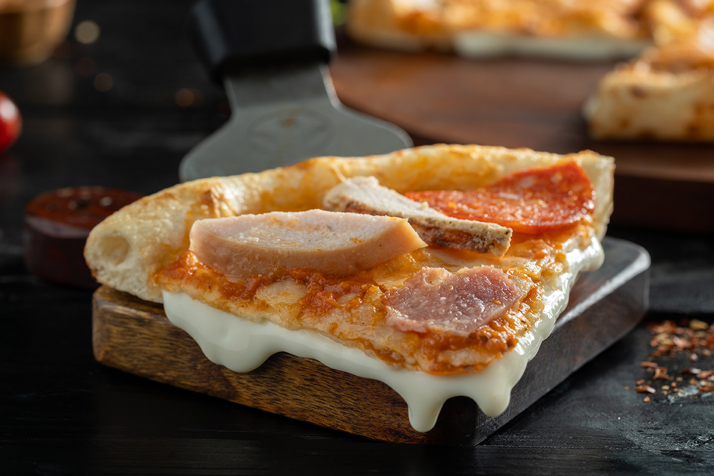 Sourdough - All Chicken Truffle CheeseBlast Pizza