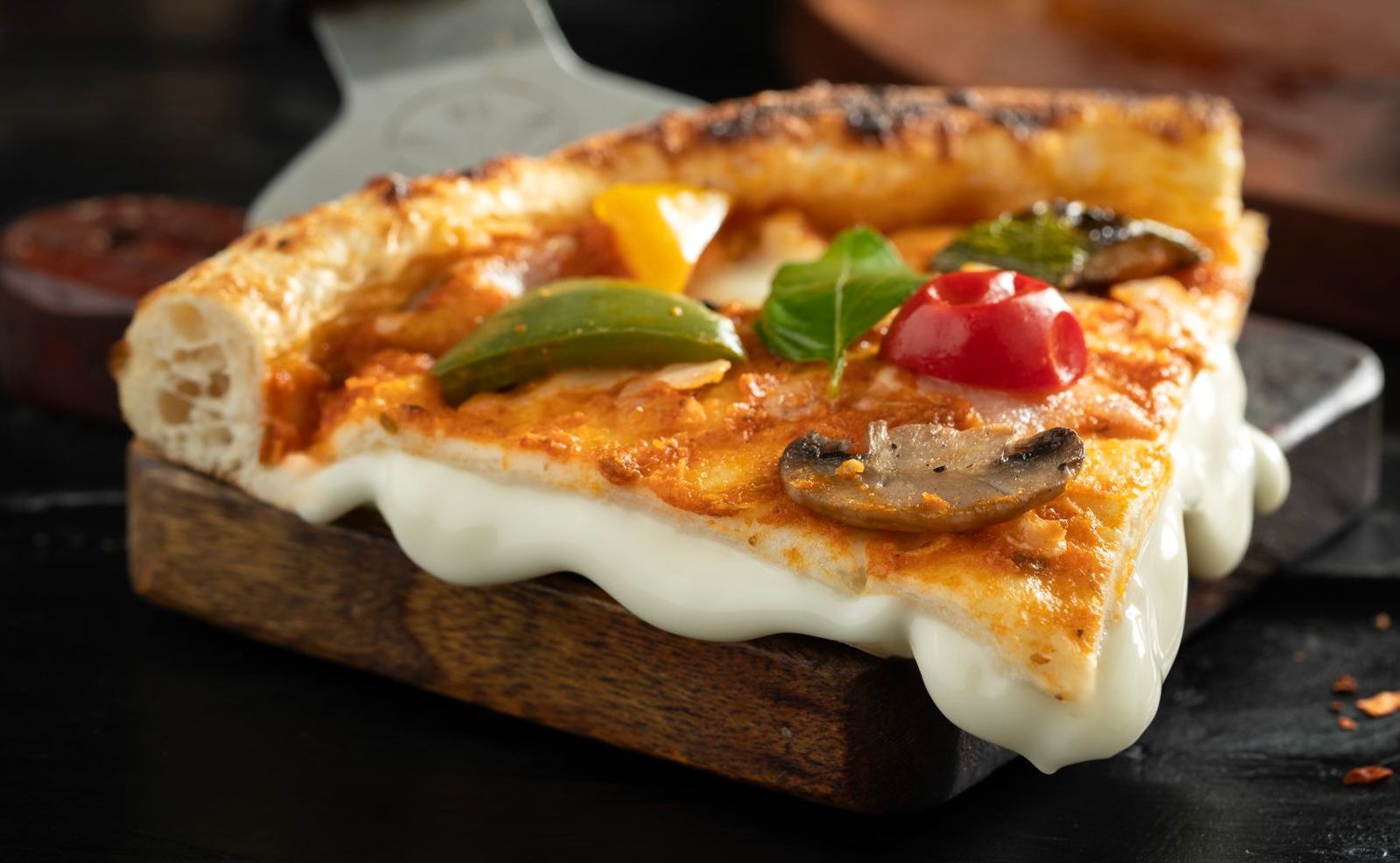 Sourdough - Mixed Vegetables Truffle CheeseBlast Pizza