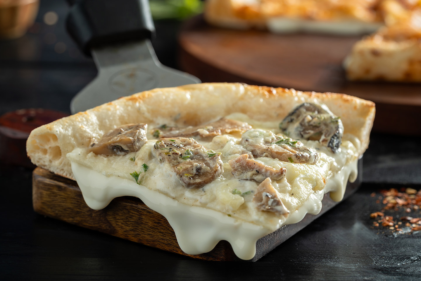 Woodfired - Mushroom Truffle CheeseBlast Pizza