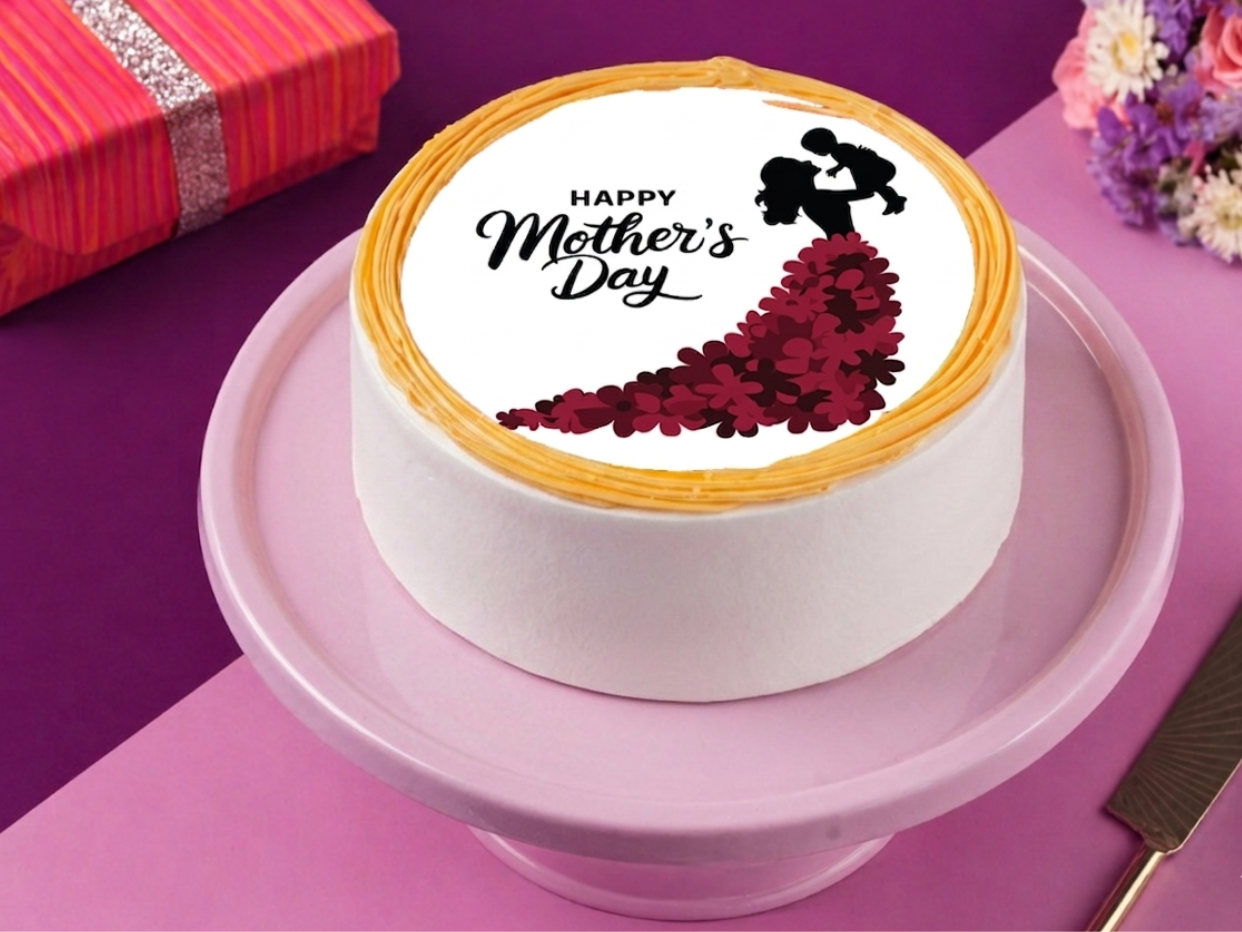 Happy Mother's Day Pineapple Photo Cake - 500 Gms