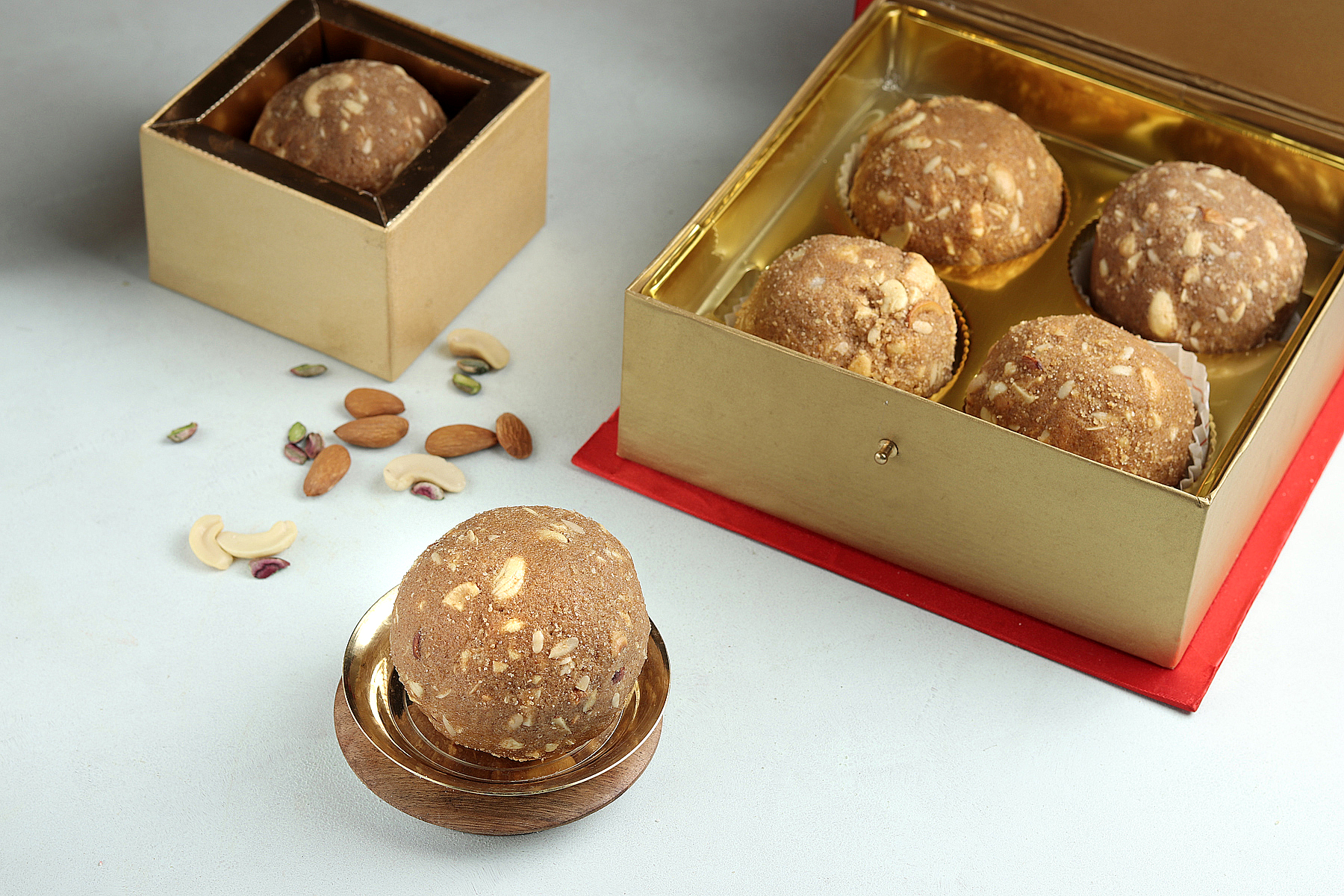 Atta Dry Fruit Shahi Laddu