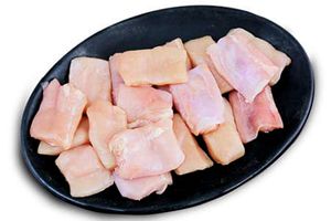 BONELESS (BREAST & LEG MIX) CURRY CUT, ANTIBIOTIC RESIDUE FREE