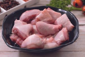 CURRY CUT WITH SKIN (BROILER), ANTIBIOTIC RESIDUE FREE
